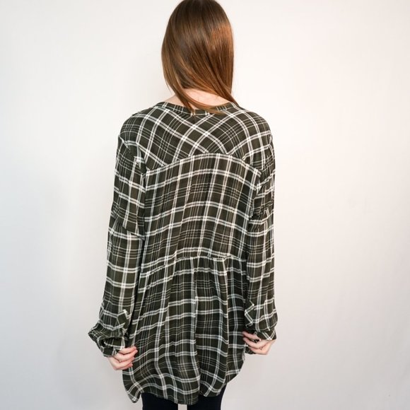 TORRID Emma Green & White Plaid Button Down Tunic - Picture 4 of 7